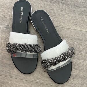 BCBGeneration Black and White Braided Slide Sandals size 7